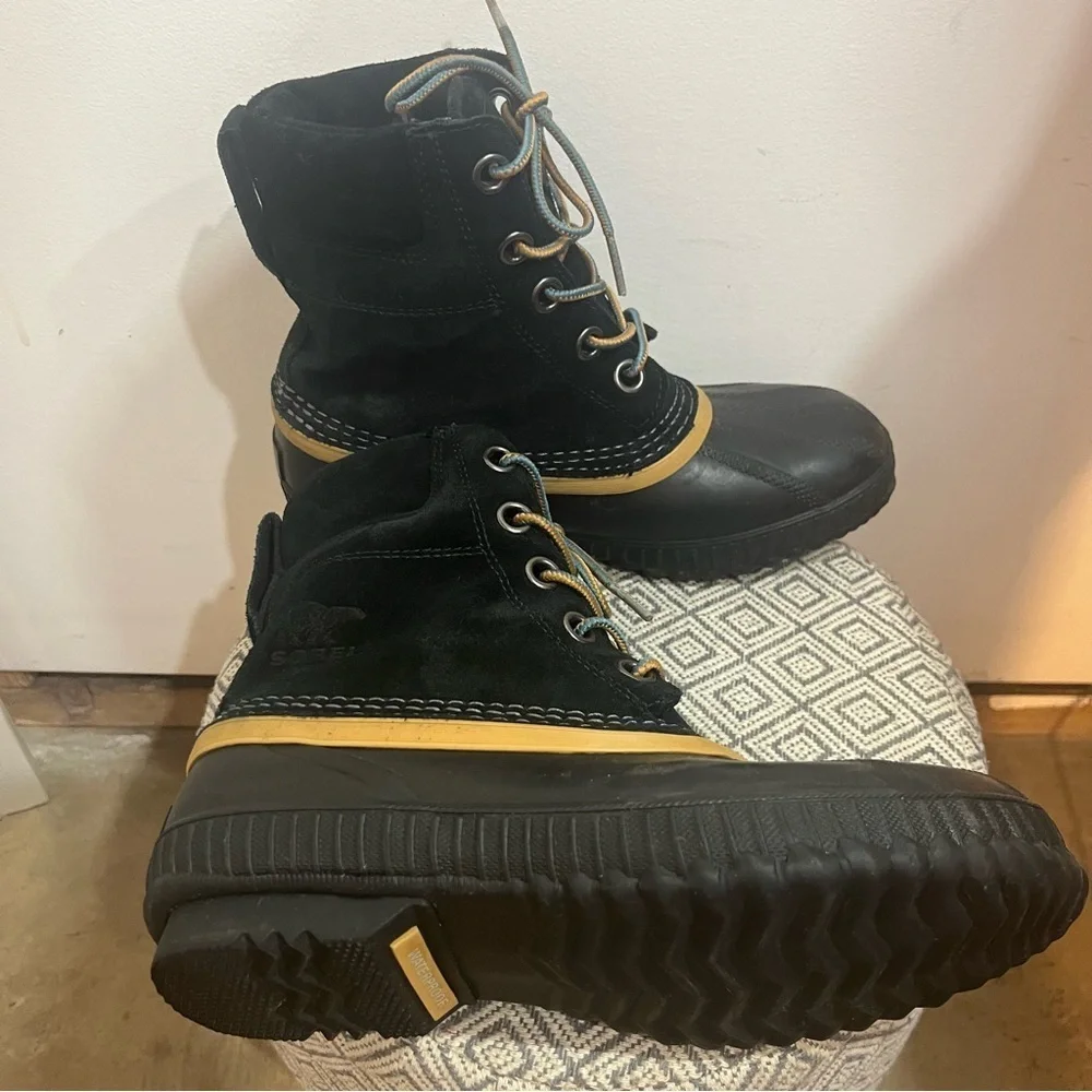 Sorel Cheyanne II Black Waterproof Winter Snow Duck Boot Youth Size 4